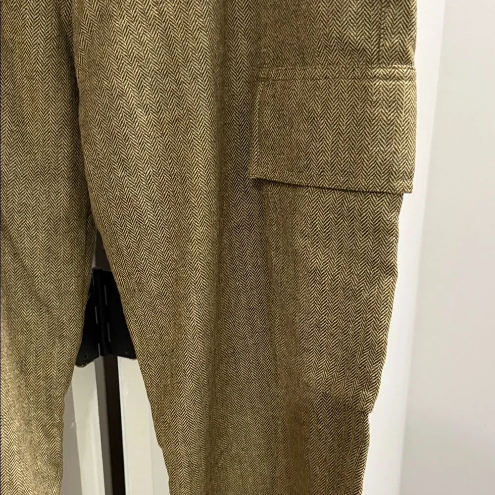 Old Navy Men's Olive Cargo Pants